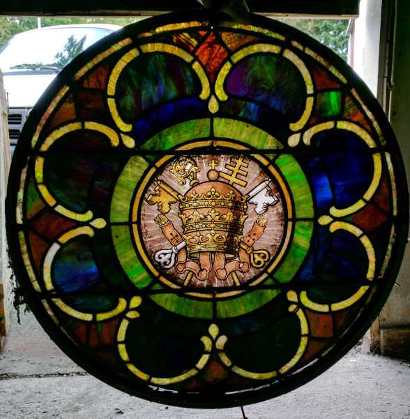 Antique-Stained-Glass-Windows-16