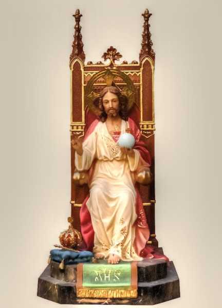 Christ-the-King-Sacred-Heart-Statue
