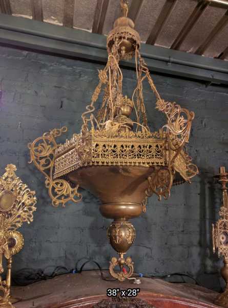 Amazing-Antique-Sanctuary-Lamp-8