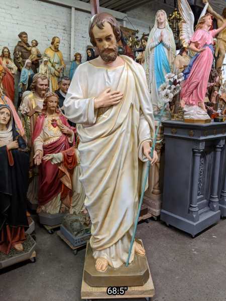 1-Stunning-Saint-Joseph-Statue